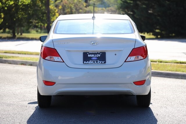 2016 Hyundai Accent SE photo 3