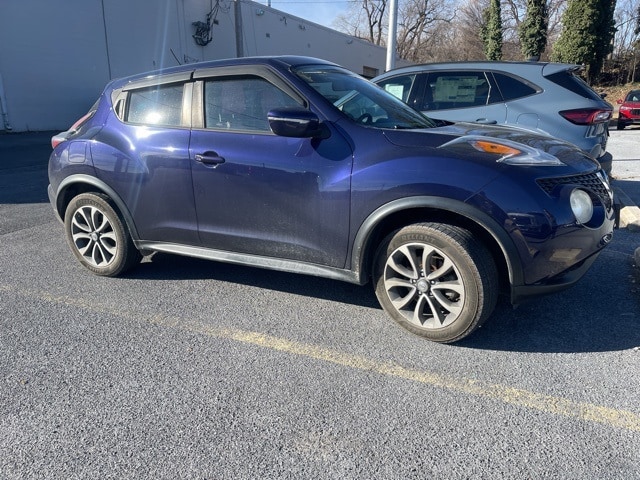 2017 Nissan Juke SV's photo