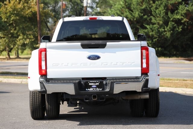 2024 Ford F-350 photo 3
