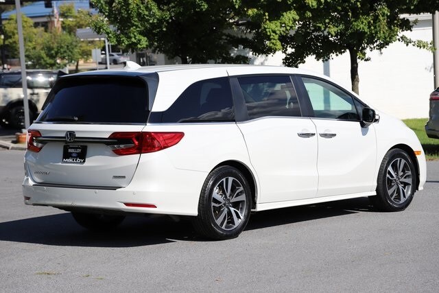 2023 Honda Odyssey Touring photo 4