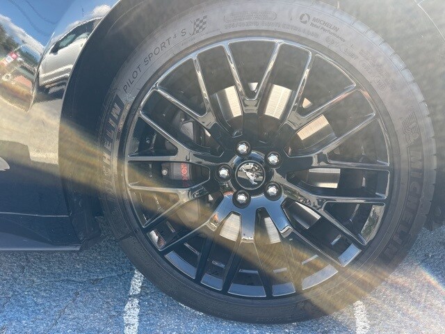 2019 Ford Mustang GT Premium photo 3