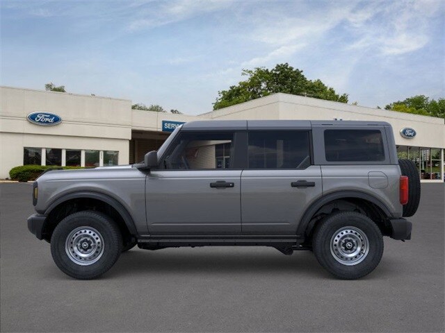 2025 Ford Bronco Base photo 3