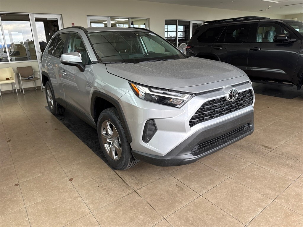New 2025 Toyota RAV4 XLE SUV