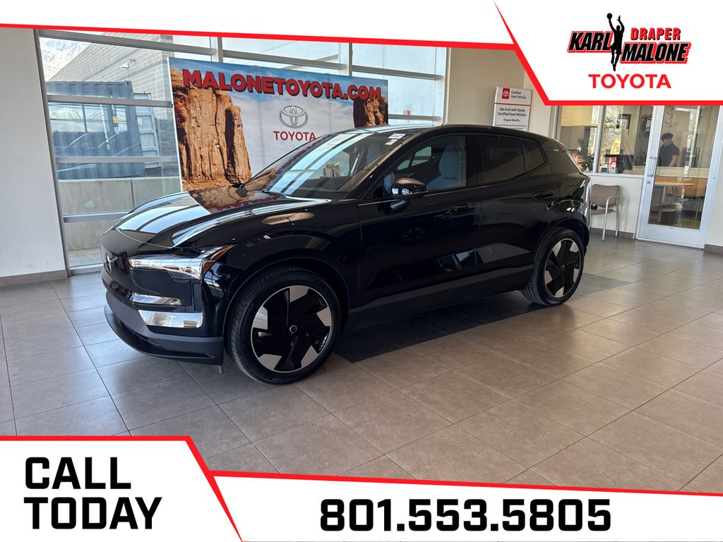 2025 Volvo EX30 Plus