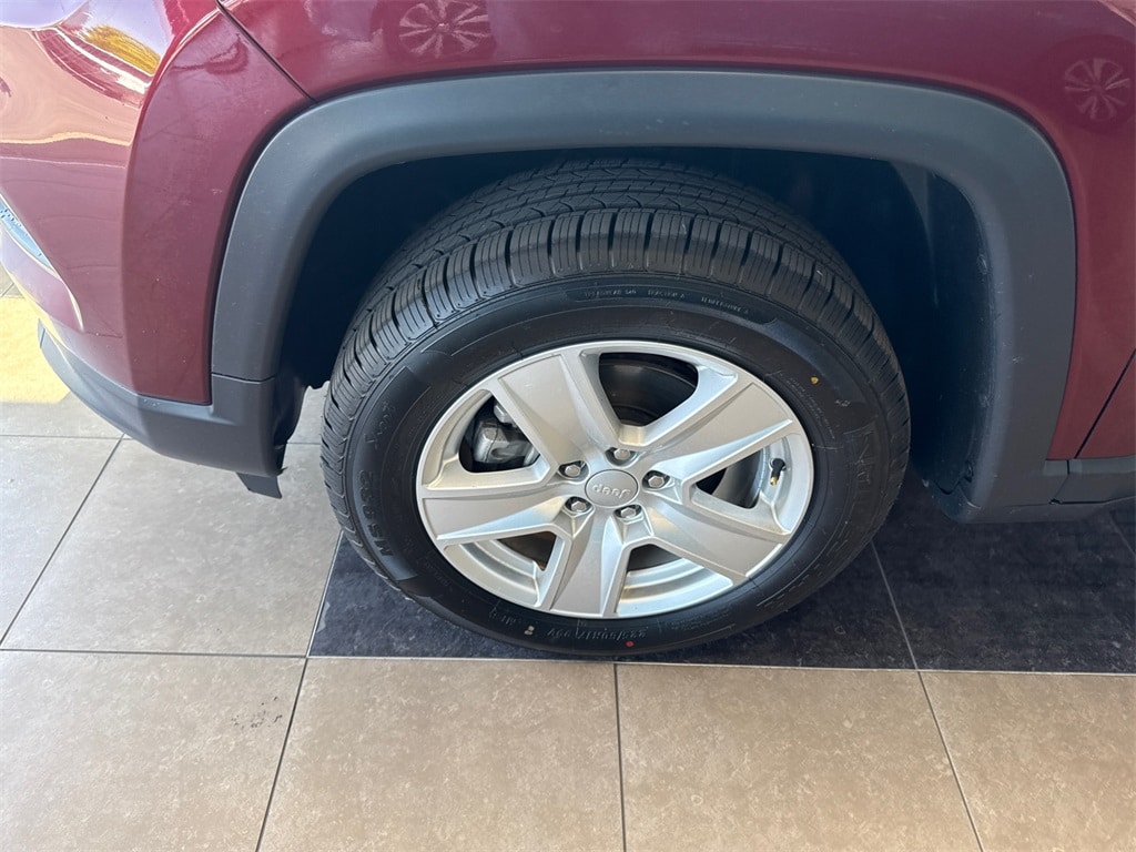 Used 2022 Jeep Compass Latitude with VIN 3C4NJDBB7NT110921 for sale in Draper, UT
