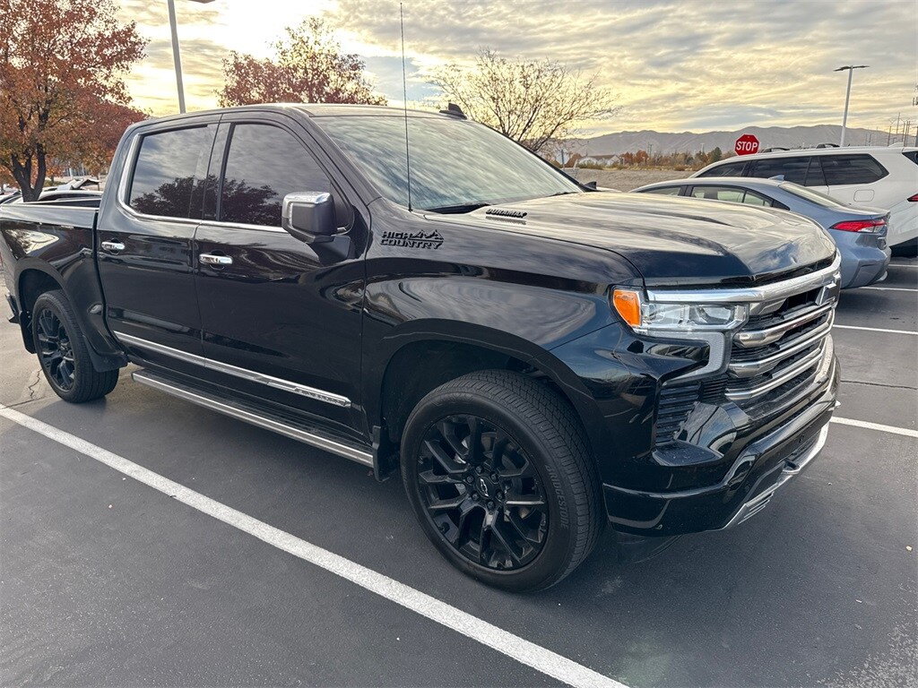 2023 Chevrolet Silverado 1500 High Country photo 4