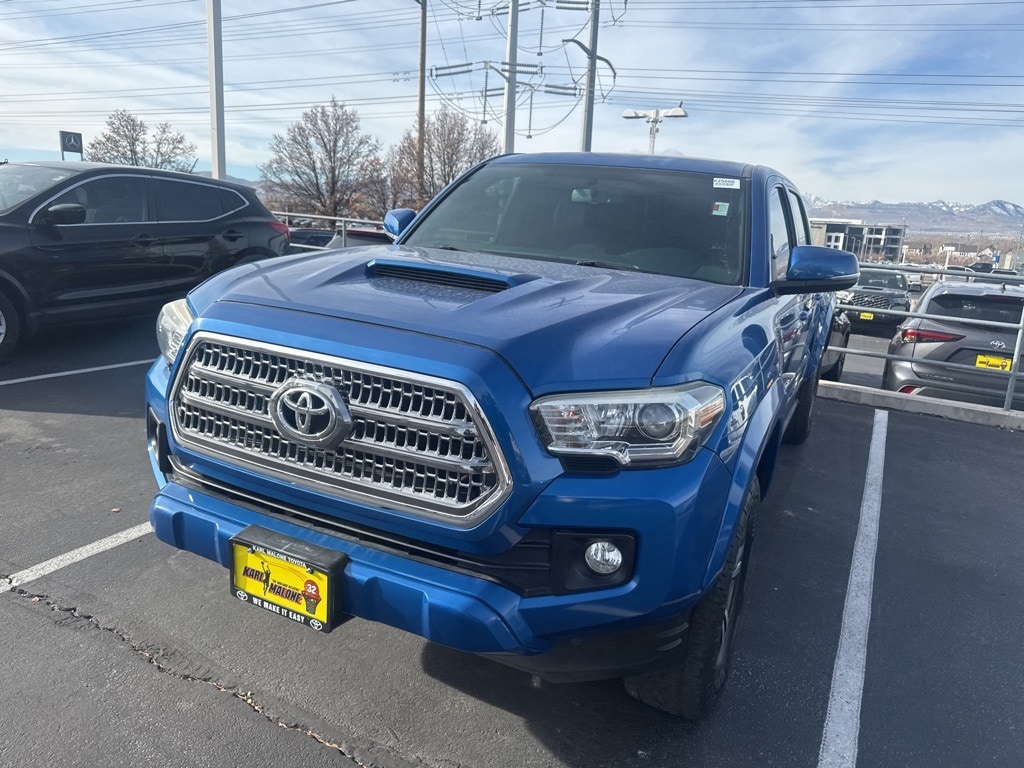 Used 2016 Toyota Tacoma Truck Double Cab