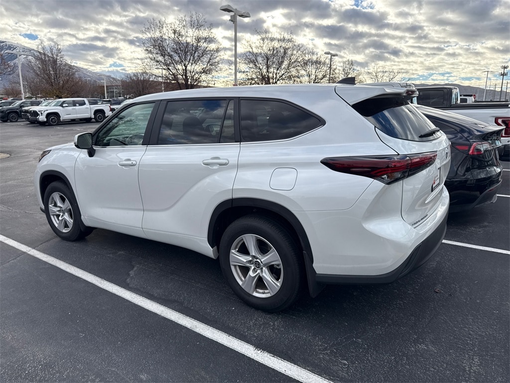 Certified 2024 Toyota Highlander LE SUV