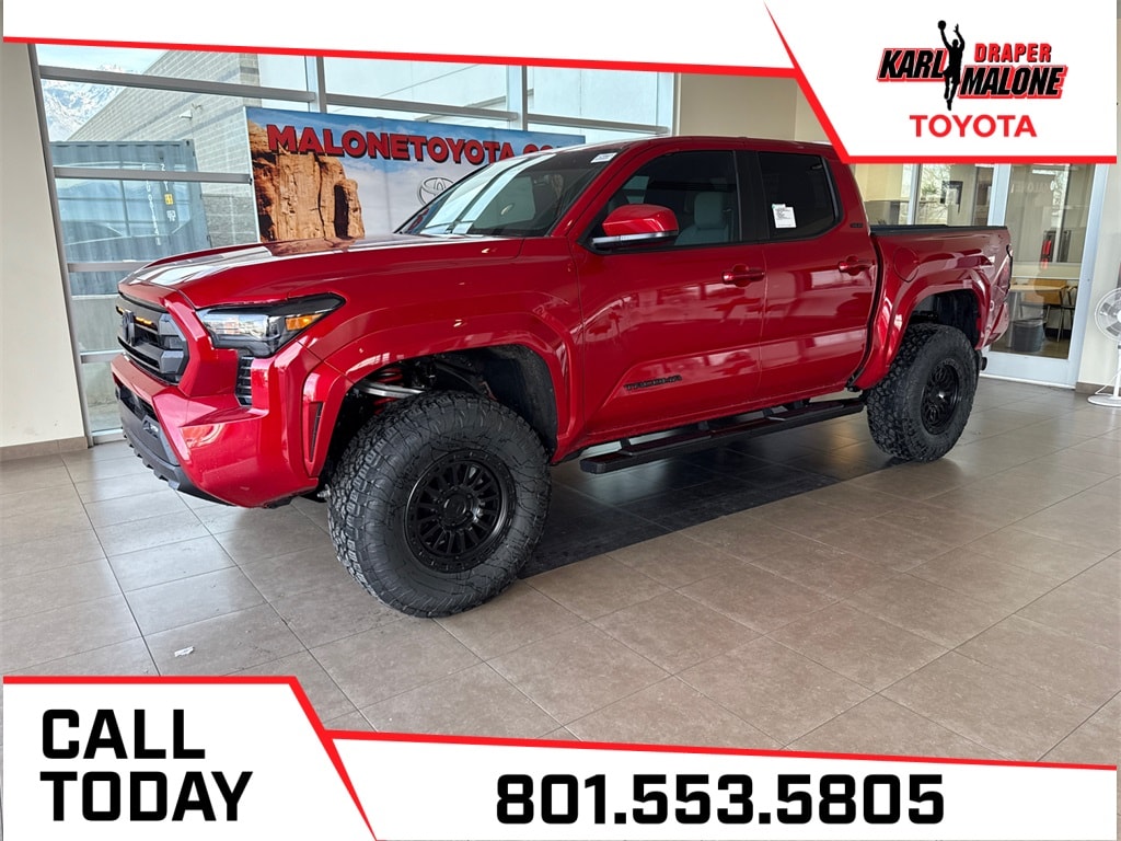 2025 Toyota Tacoma SR5's photo