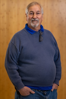 Staff member Brad Larsen from 27be5a3a26d3