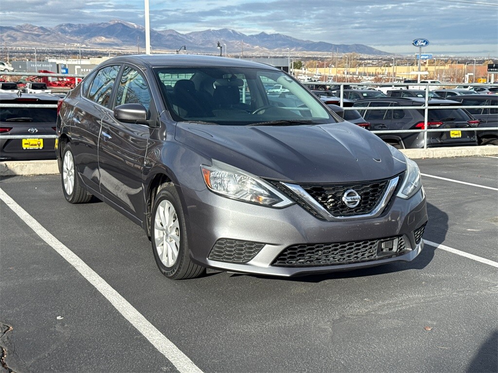 2019 Nissan Sentra SV photo 4