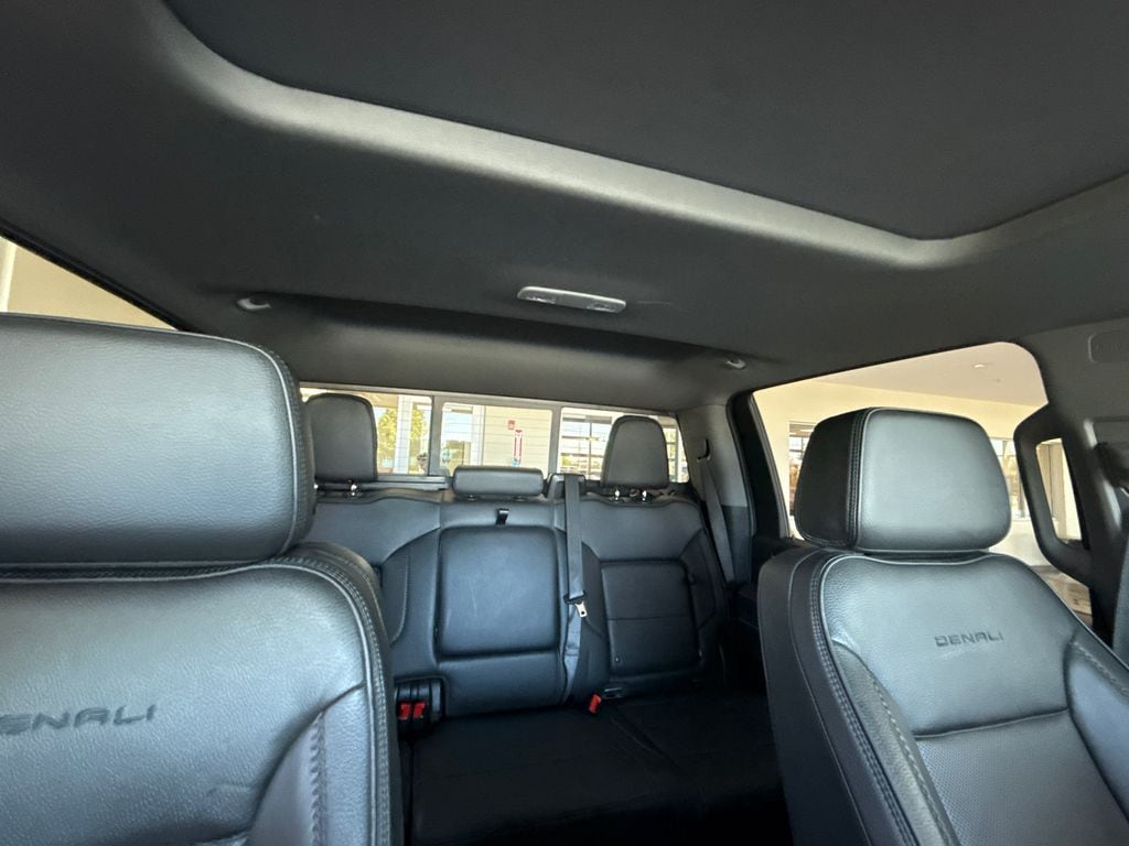 2025 GMC Sierra 3500HD Denali - Photo 23