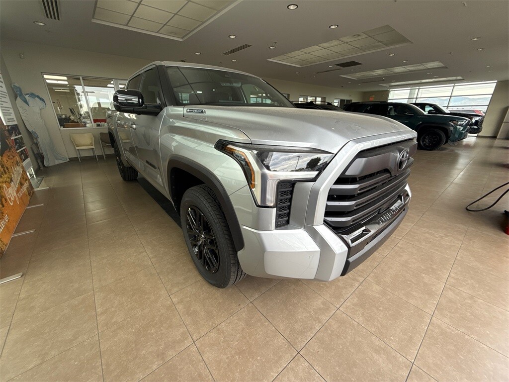 2026 Toyota Tundra Limited photo 4