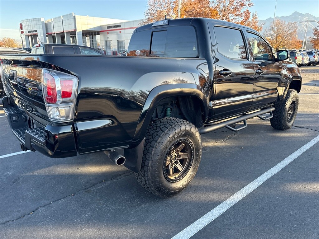 2020 Toyota Tacoma TRD Sport V6 photo 3