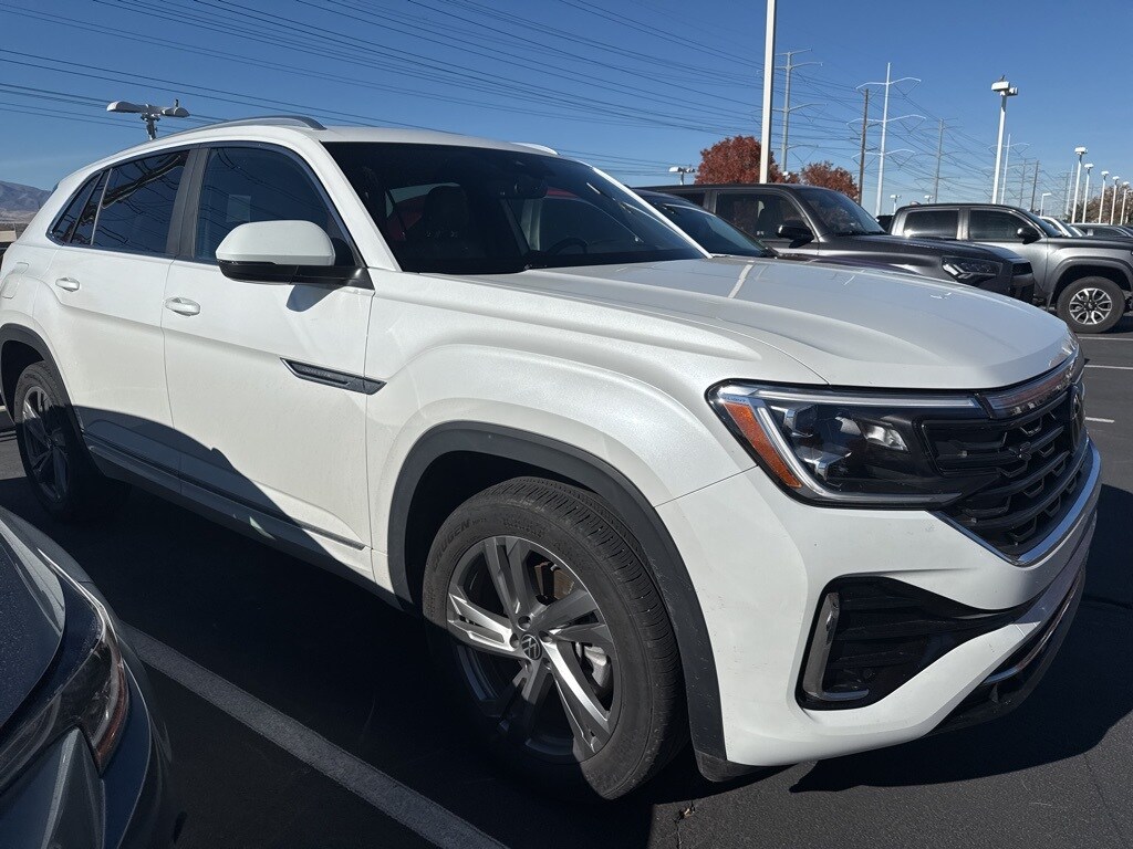 Used 2024 Volkswagen Atlas Cross Sport 2.0T SEL R-Line SUV