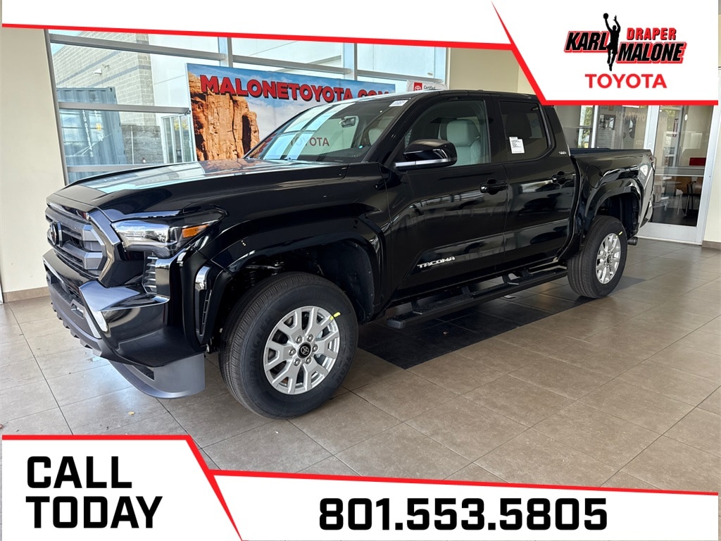 2025 Toyota Tacoma SR5's photo