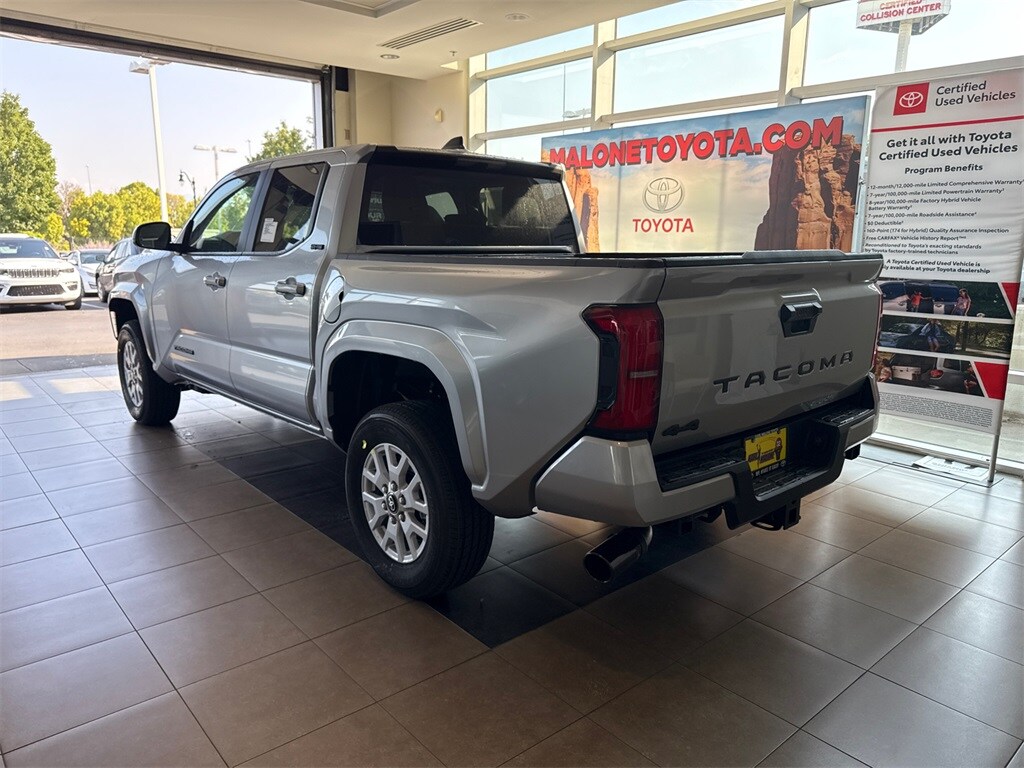 2025 Toyota Tacoma SR5 photo 2