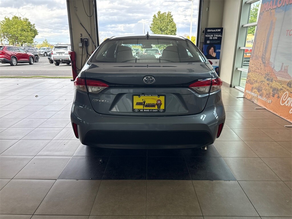 2024 Toyota Corolla LE photo 3
