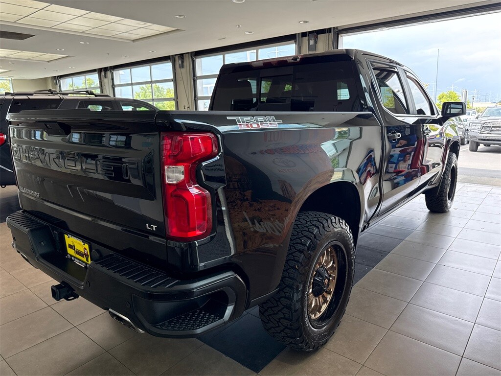 2021 Chevrolet Silverado 1500 LT Trail Boss photo 3