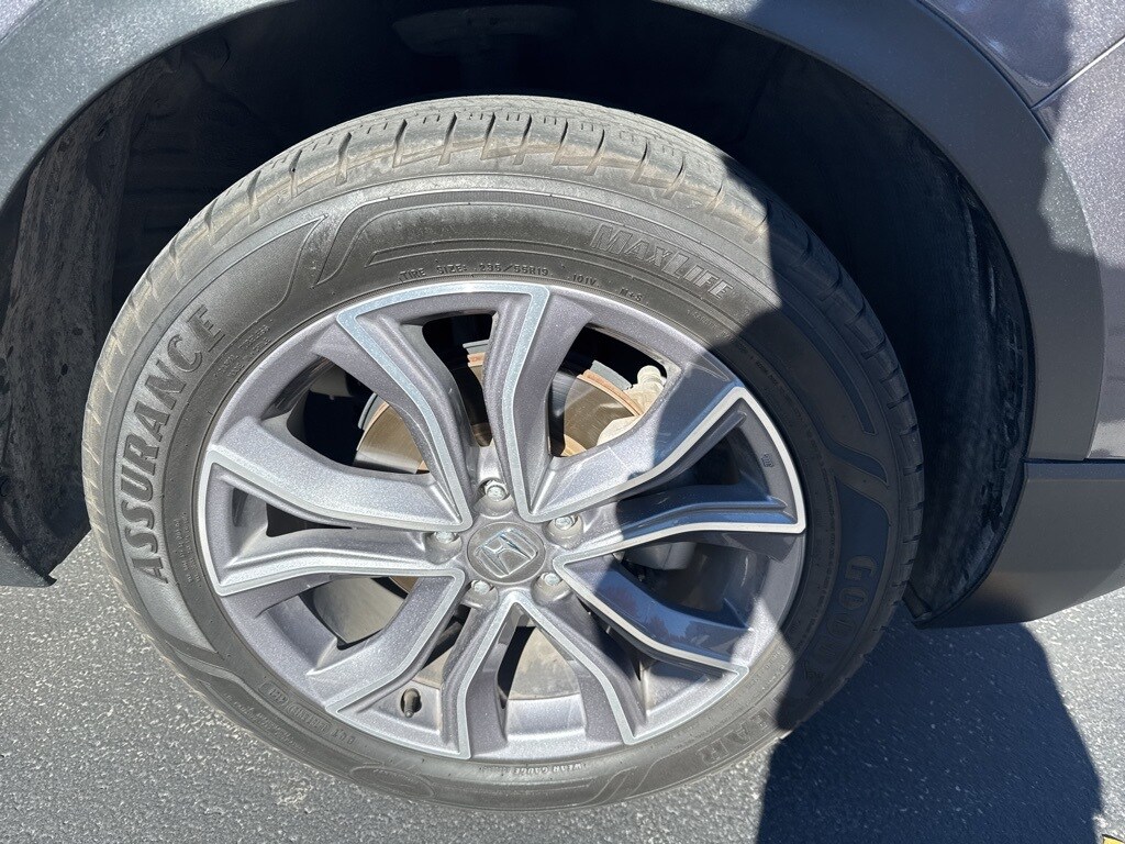 2020 Honda CR-V Touring photo 3