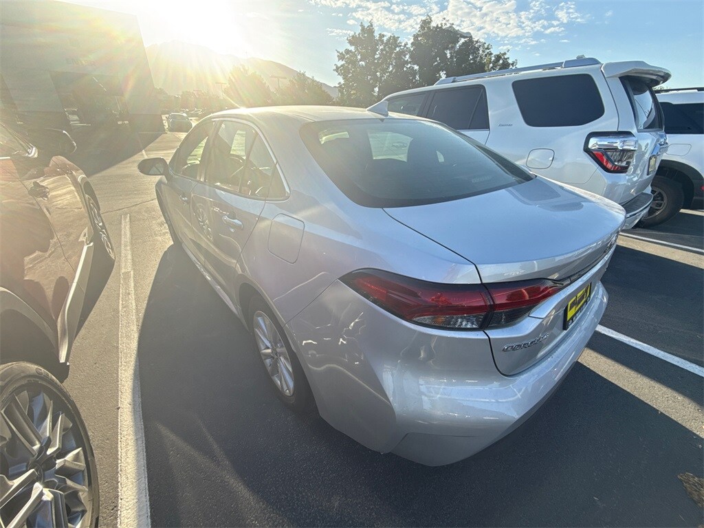 2024 Toyota Corolla Hybrid photo 2