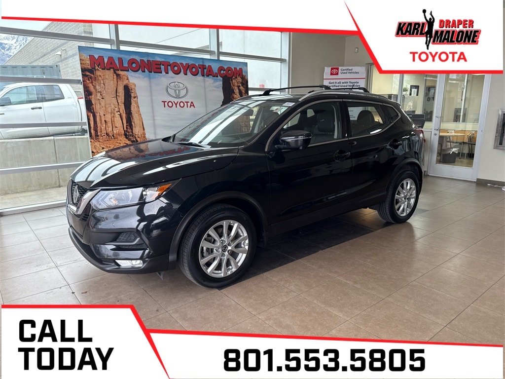 2020 Nissan Rogue Sport SV's photo