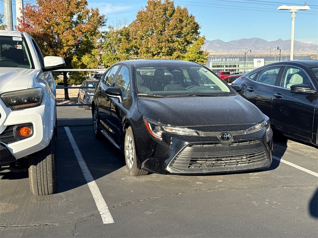 2024 Toyota Corolla LE photo 3
