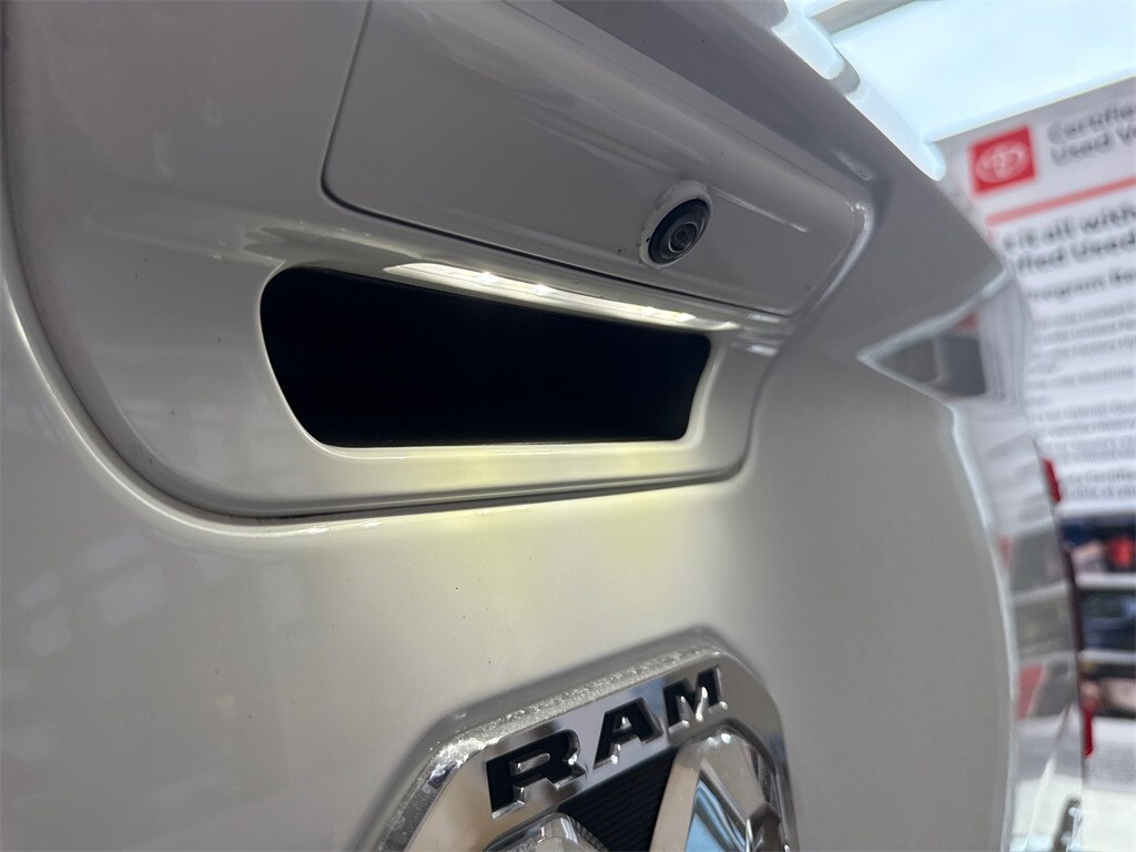 2024 Ram 3500 Laramie photo 3