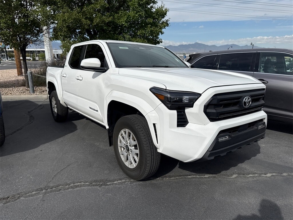 2024 Toyota Tacoma TRD Pro photo 3