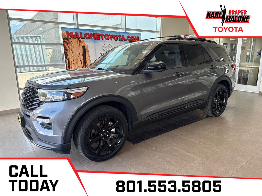 2023 Ford Explorer SUV 