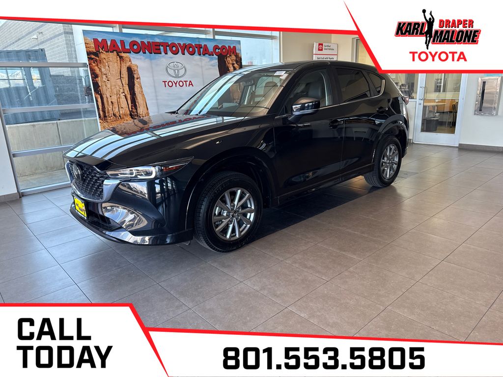 2025 Mazda CX-5 S Preferred package Auto AWD's photo