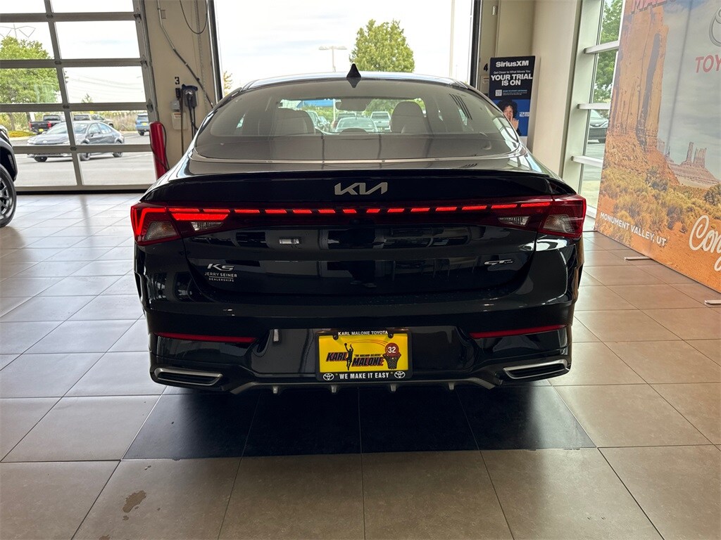 2022 Kia K5 GT-Line photo 2