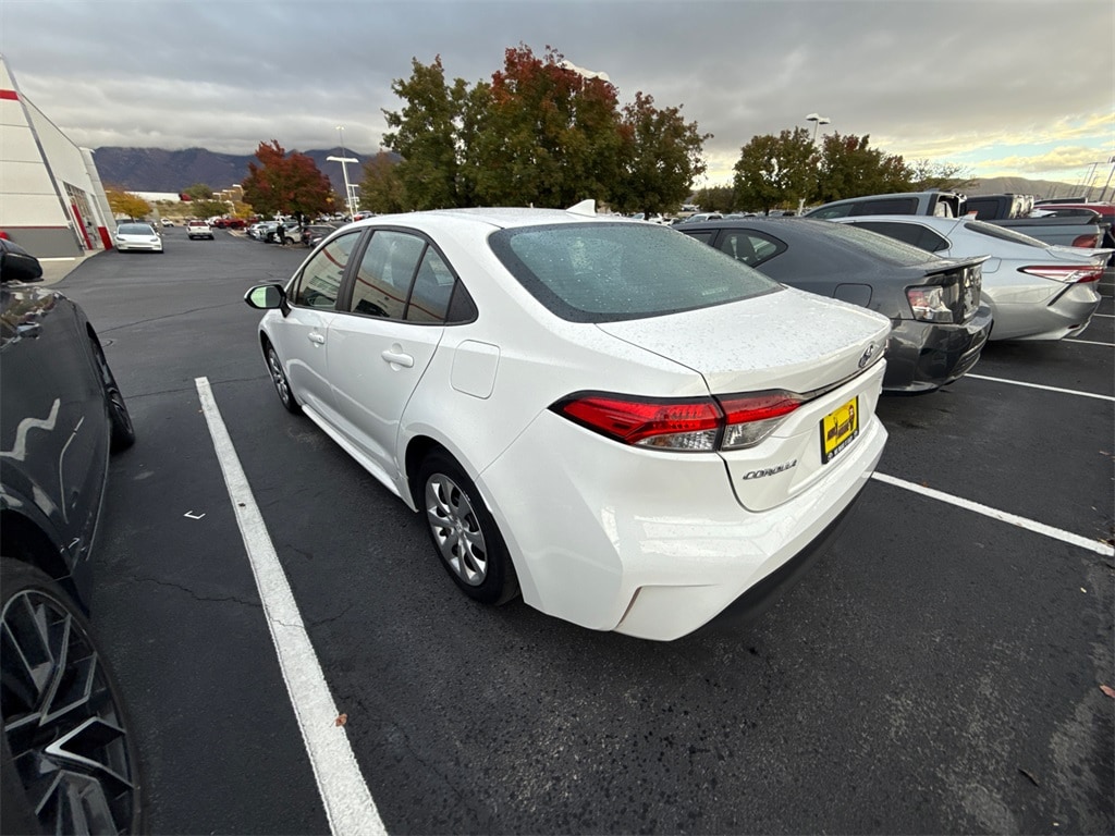 Used 2024 Toyota Corolla LE Sedan