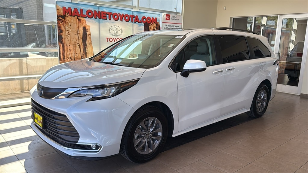 Used 2023 Toyota Sienna XLE with VIN 5TDYRKEC4PS171932 for sale in Draper, UT
