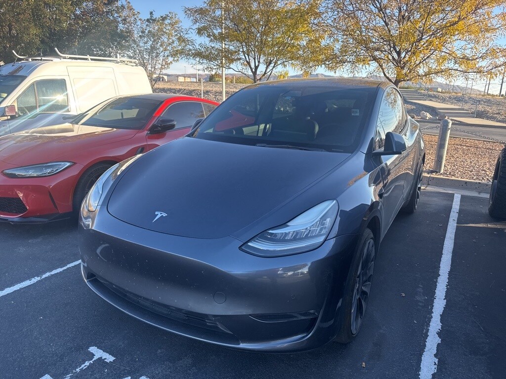 2022 Tesla Model Y Long Range photo 2
