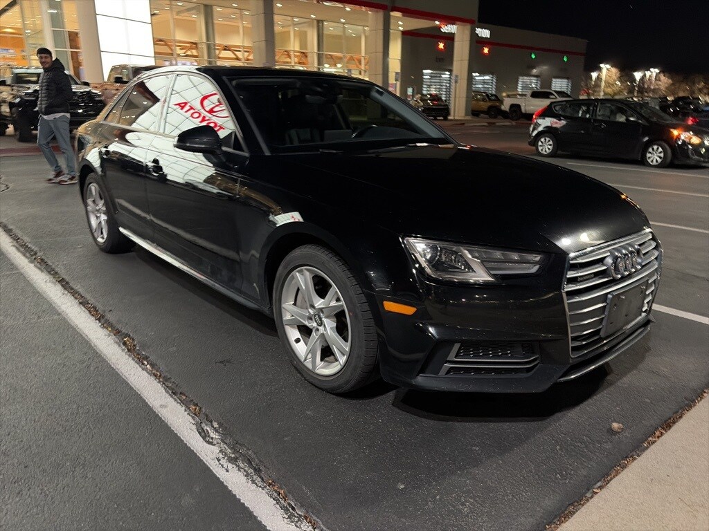 2018 Audi A4 2.0T Premium Quattro photo 4