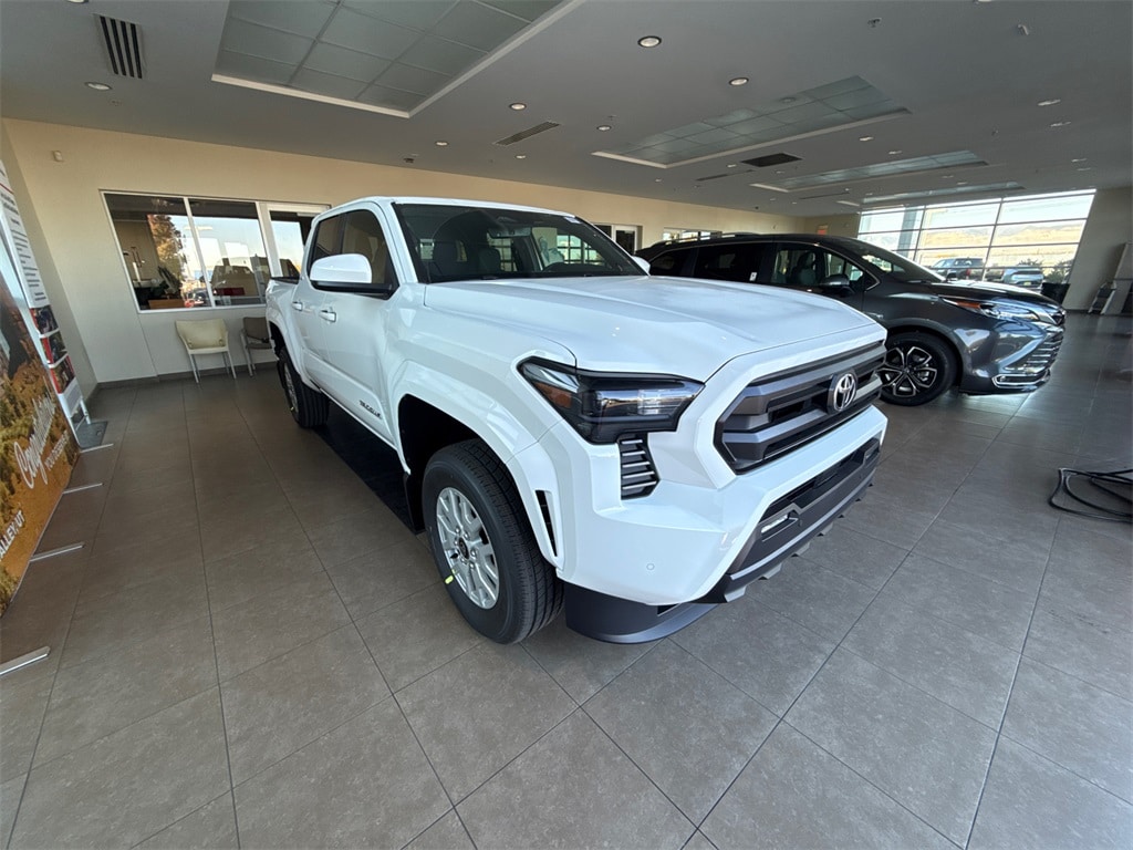 New 2025 Toyota Tacoma SR5 Truck Double Cab