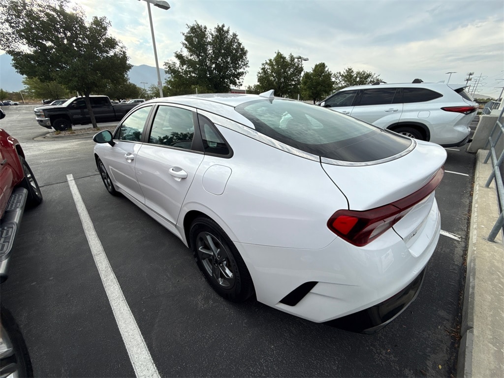 2022 Kia K5 LXS photo 2