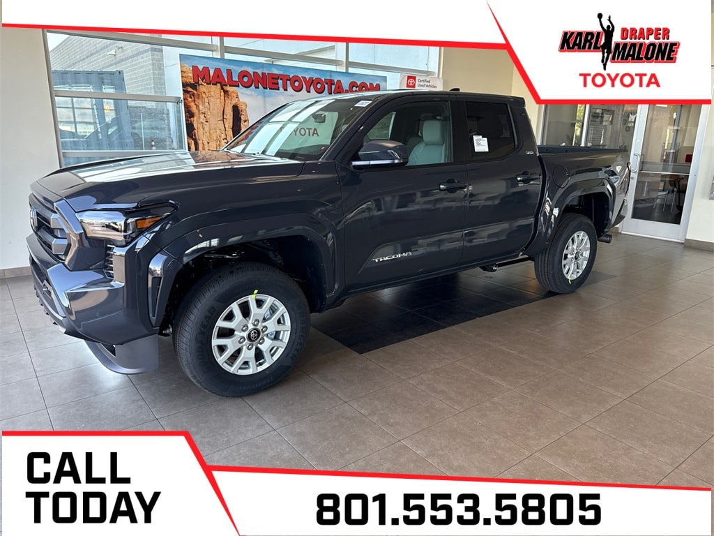 2025 Toyota Tacoma SR5's photo