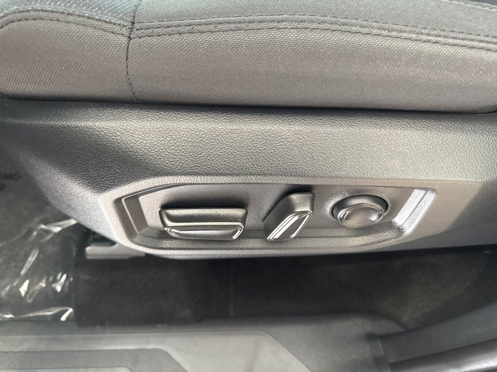 2025 Toyota Sequoia SR5 - Photo 10
