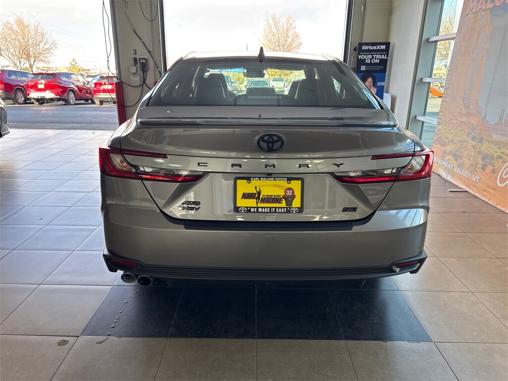 2025 Toyota Camry XSE photo 3