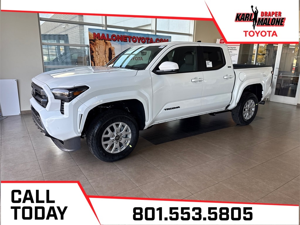 2025 Toyota Tacoma SR5's photo