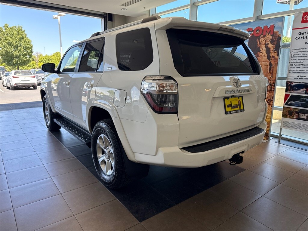 2024 Toyota 4Runner SR5 photo 2