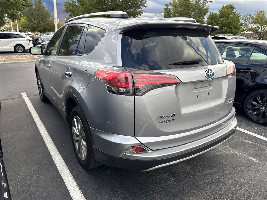 2018 Toyota RAV4 Hybrid Limited photo 2