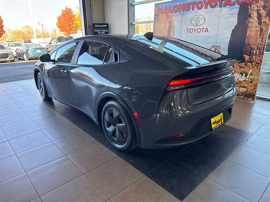 2024 Toyota Prius Limited photo 2