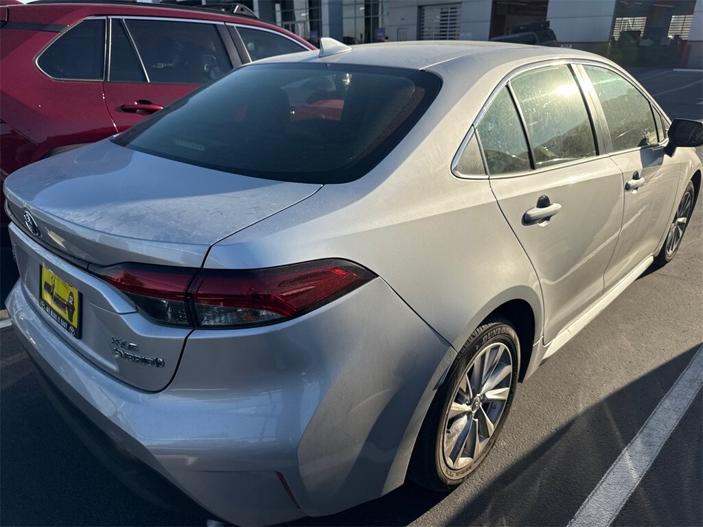 2024 Toyota Corolla Hybrid photo 3