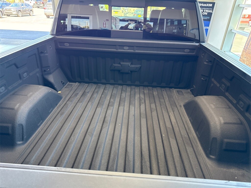 2022 Chevrolet Silverado 1500 LT Trail Boss photo 3