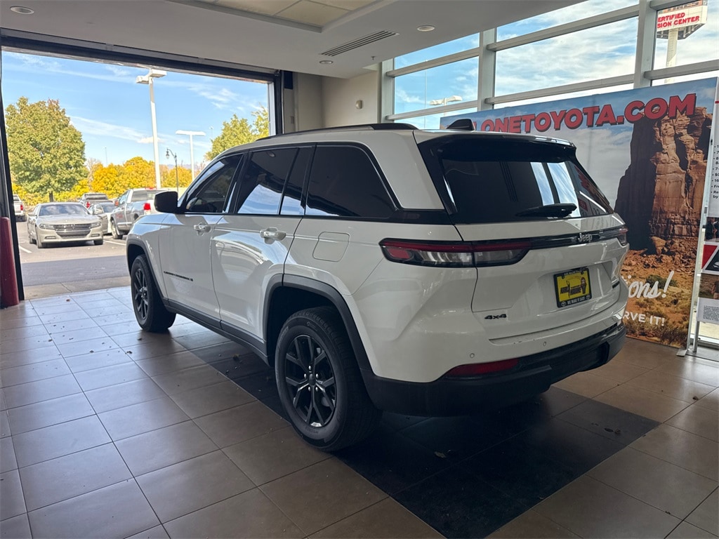 Used 2022 Jeep Grand Cherokee Limited SUV
