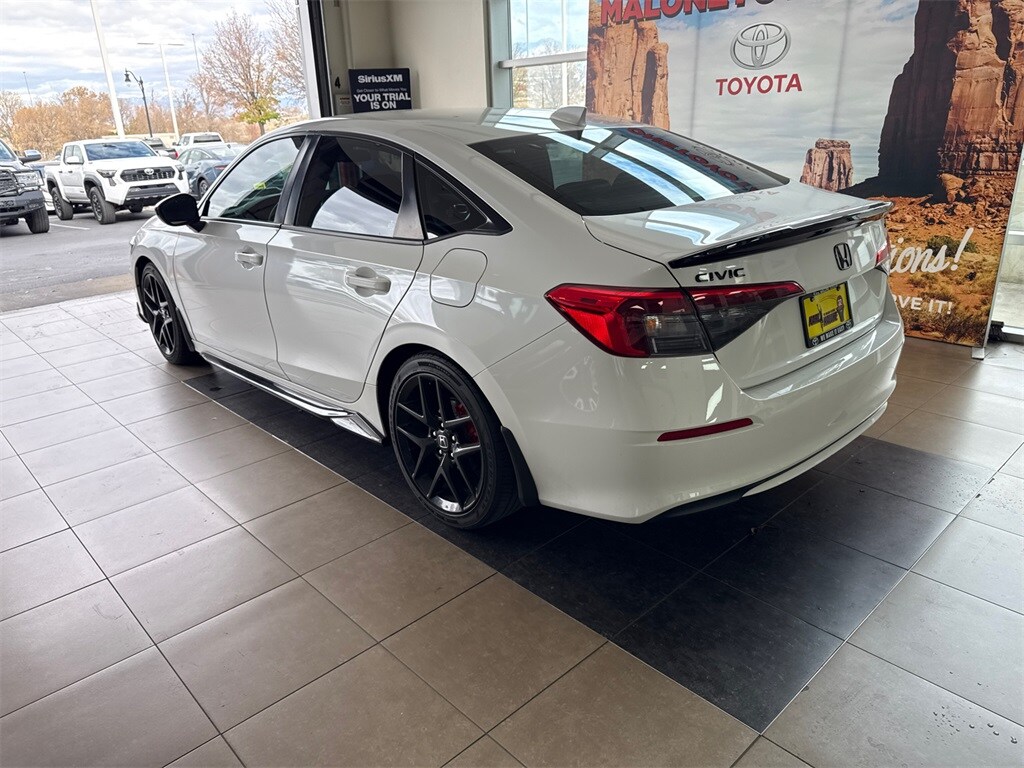 2023 Honda Civic Sport photo 2