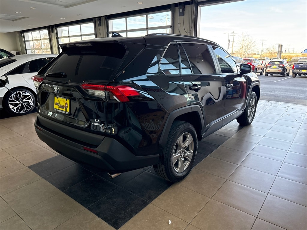 Used 2024 Toyota RAV4 Hybrid LE SUV